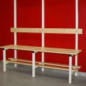 banco-vestuario-sencillo-con-zapatillero-percha-y-estante-superior.webp